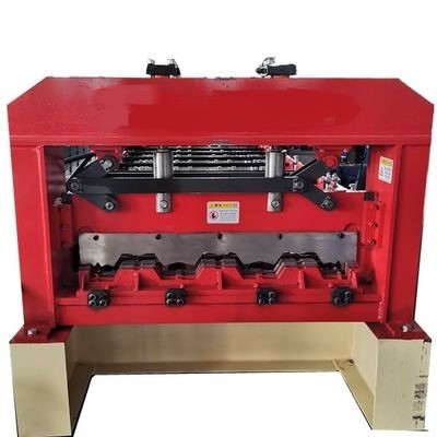3x11kw প্রধান মোটর শক্তি সহ উচ্চ দক্ষতা ধাতব ছাদ ডেক রোল গঠন মেশিন
