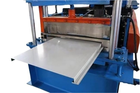 0.3mm 380v সোফিট ছাদ প্যানেল রোল ফর্মিং মেশিন